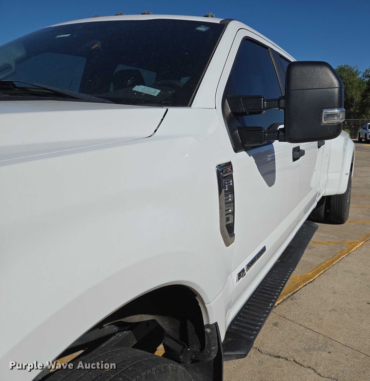 image for item EU3601 2020 Ford F350 Super Duty STX Crew Cab pickup truck