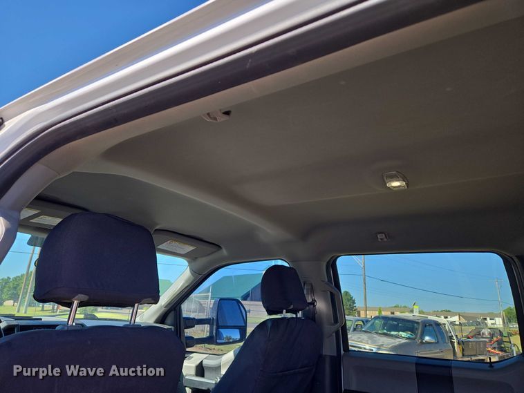 image for item EU3601 2020 Ford F350 Super Duty STX Crew Cab pickup truck