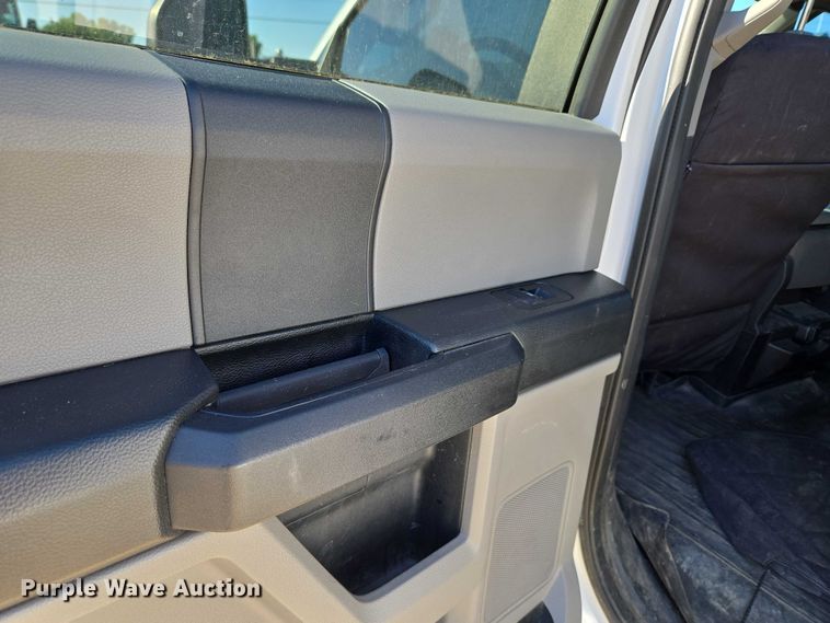 image for item EU3601 2020 Ford F350 Super Duty STX Crew Cab pickup truck