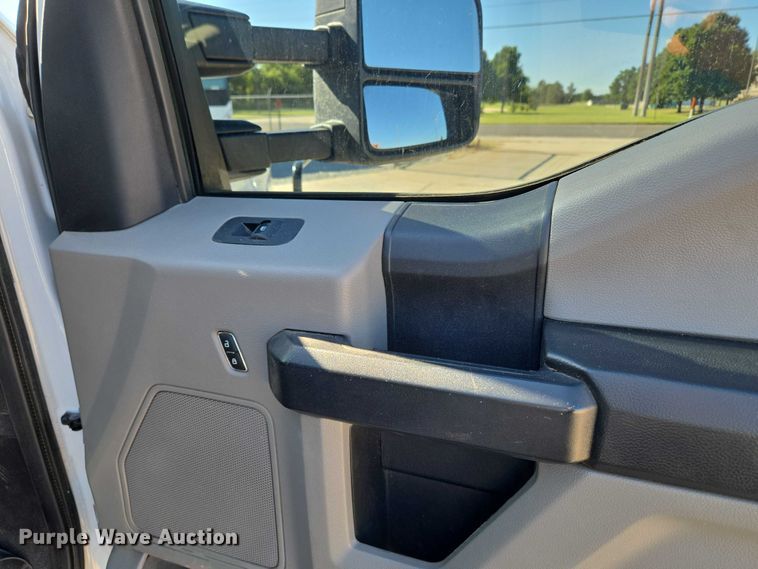 image for item EU3601 2020 Ford F350 Super Duty STX Crew Cab pickup truck