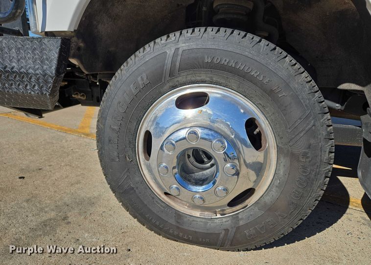 image for item EU3601 2020 Ford F350 Super Duty STX Crew Cab pickup truck