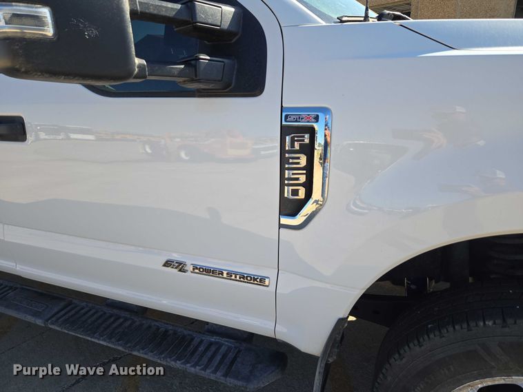 image for item EU3601 2020 Ford F350 Super Duty STX Crew Cab pickup truck