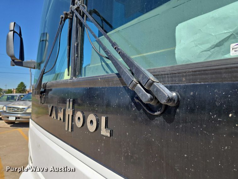 image for item EU3603 2005 Van Hool C2045 coach bus