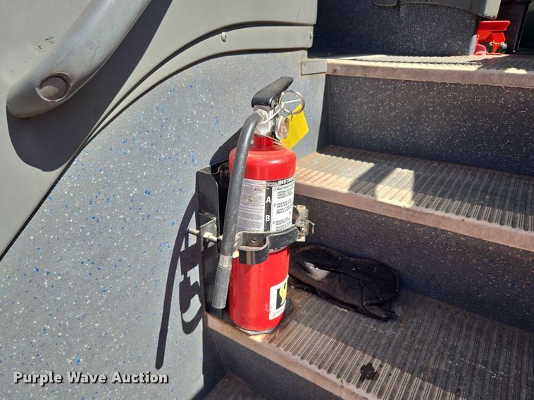 image for item EU3603 2005 Van Hool C2045 coach bus