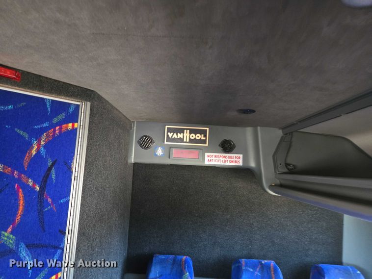 image for item EU3603 2005 Van Hool C2045 coach bus