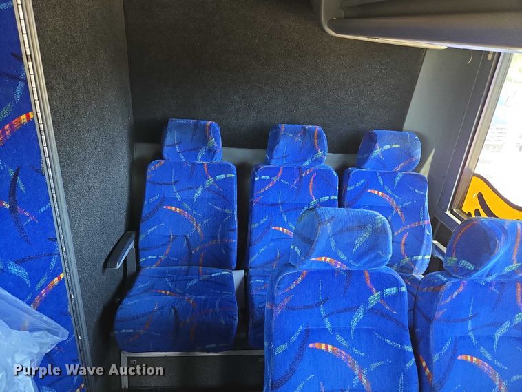 image for item EU3603 2005 Van Hool C2045 coach bus