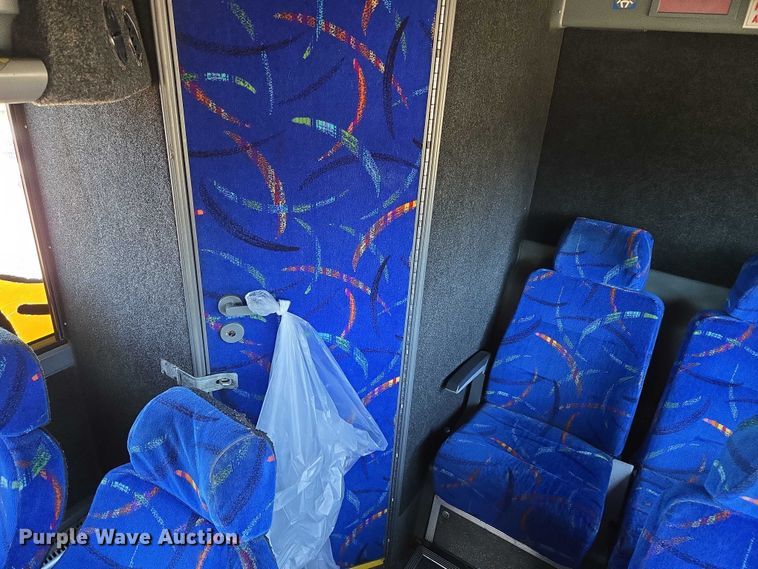 image for item EU3603 2005 Van Hool C2045 coach bus