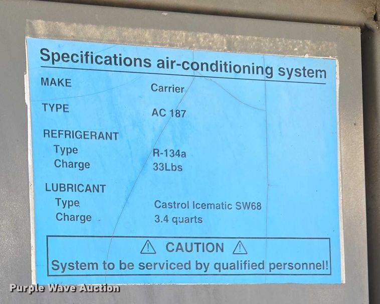 image for item EU3603 2005 Van Hool C2045 coach bus