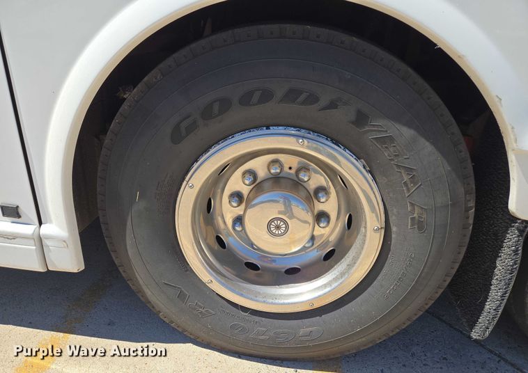 image for item EU3603 2005 Van Hool C2045 coach bus