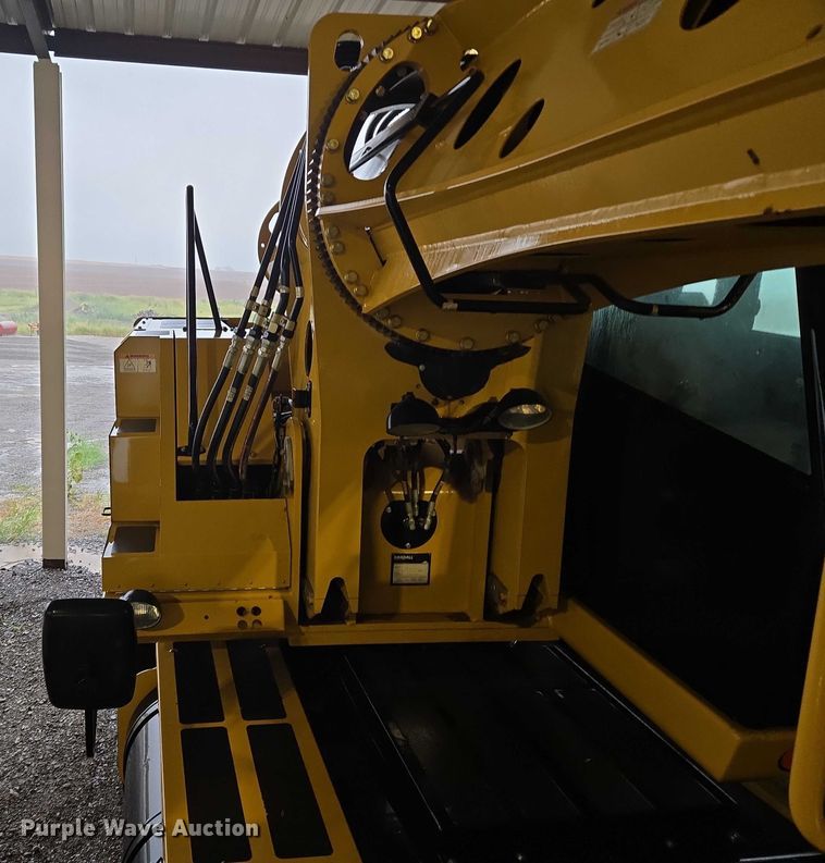 image for item EU3631 2017 Gradall XL 3100 V wheeled excavator