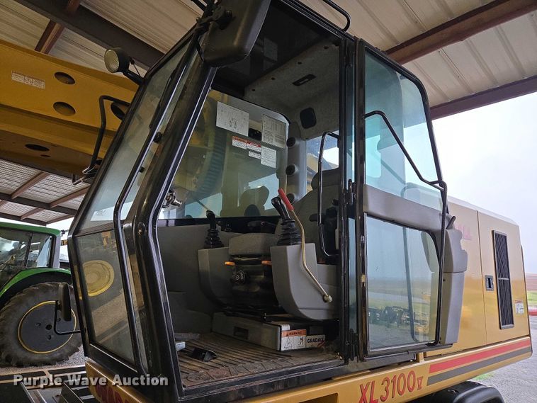 image for item EU3631 2017 Gradall XL 3100 V wheeled excavator