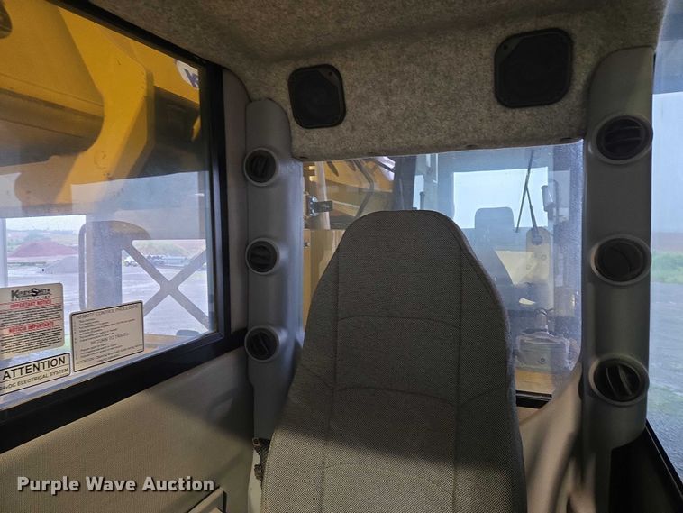 image for item EU3631 2017 Gradall XL 3100 V wheeled excavator