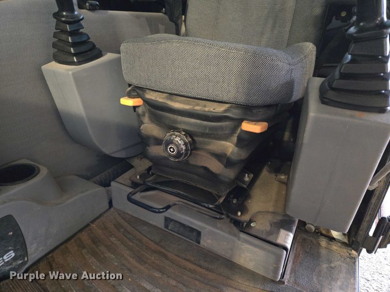 image for item EU3631 2017 Gradall XL 3100 V wheeled excavator