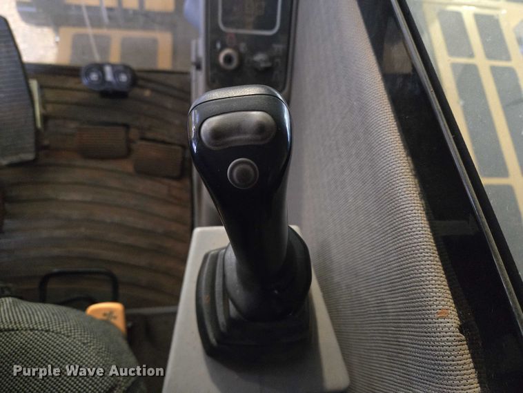 image for item EU3631 2017 Gradall XL 3100 V wheeled excavator