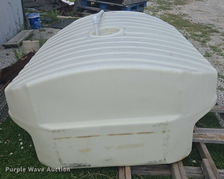 image for item EV1525 Poly tank