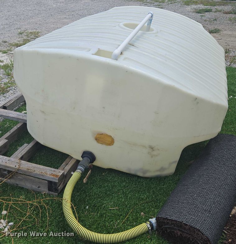 image for item EV1525 Poly tank