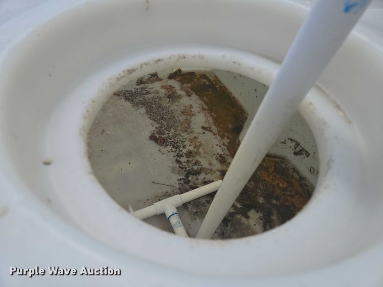 image for item EV1525 Poly tank