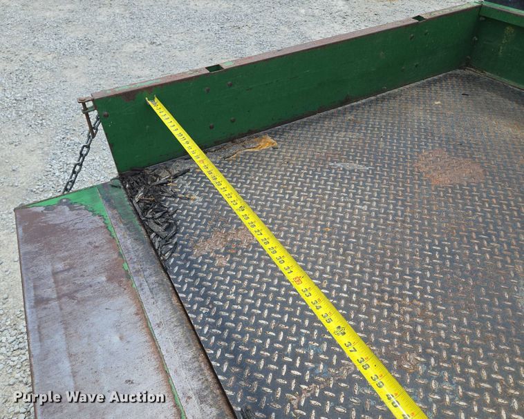 image for item EV1526 1998 John Deere 2030 Pro Gator utility vehicle