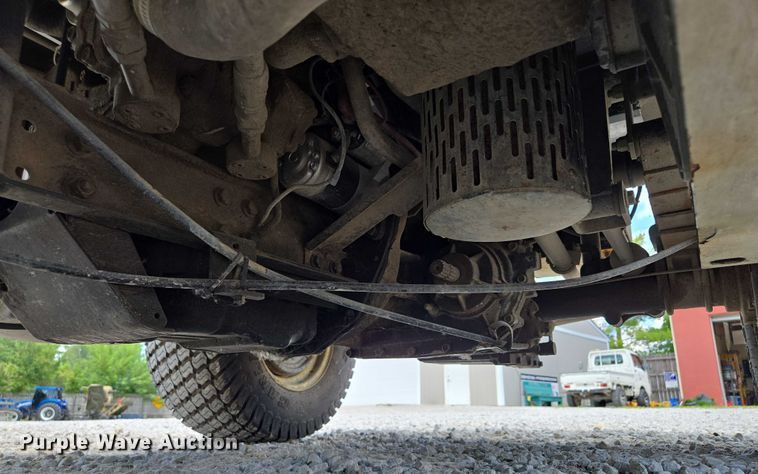 image for item EV1526 1998 John Deere 2030 Pro Gator utility vehicle