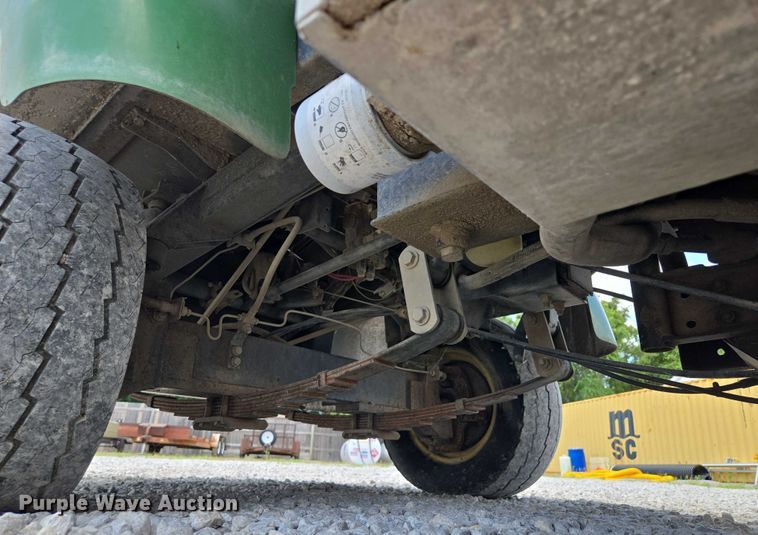 image for item EV1526 1998 John Deere 2030 Pro Gator utility vehicle