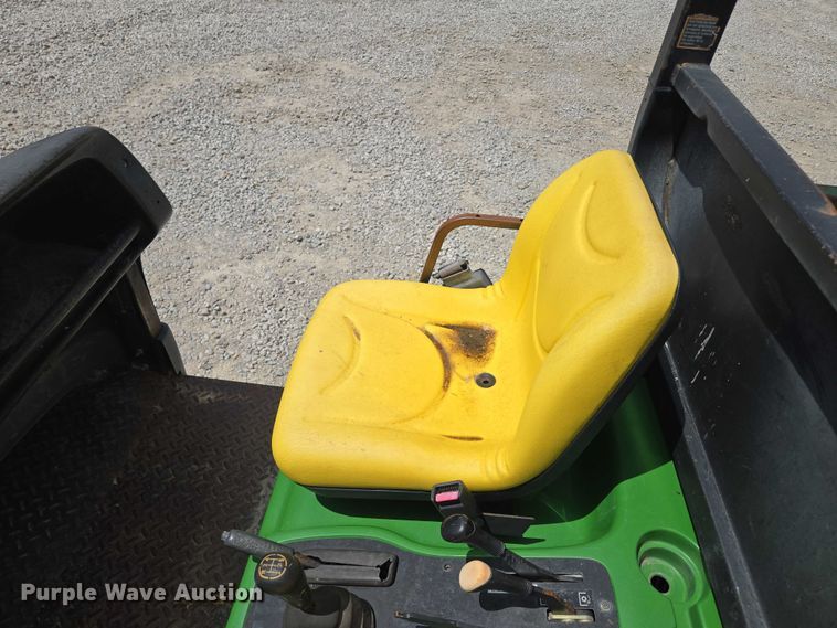 image for item EV1526 1998 John Deere 2030 Pro Gator utility vehicle