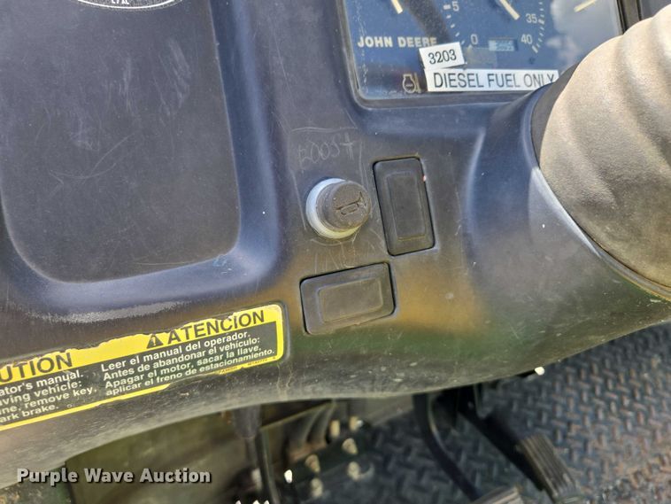 image for item EV1526 1998 John Deere 2030 Pro Gator utility vehicle