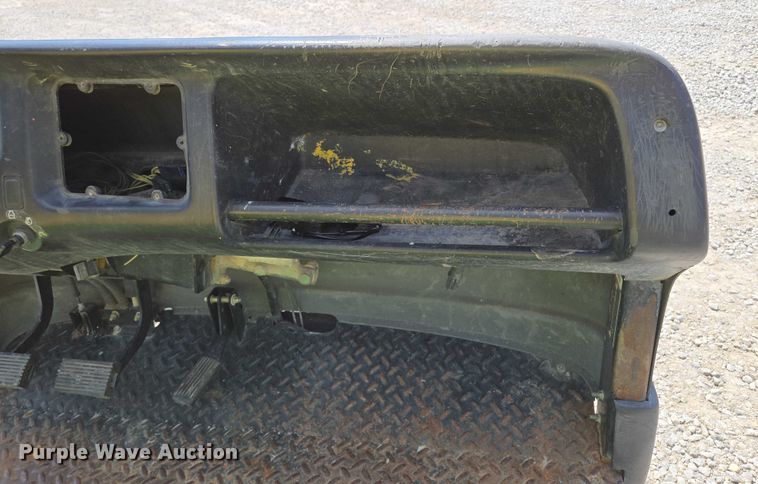 image for item EV1526 1998 John Deere 2030 Pro Gator utility vehicle