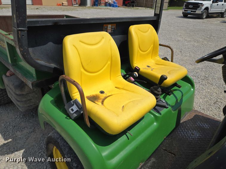 image for item EV1526 1998 John Deere 2030 Pro Gator utility vehicle