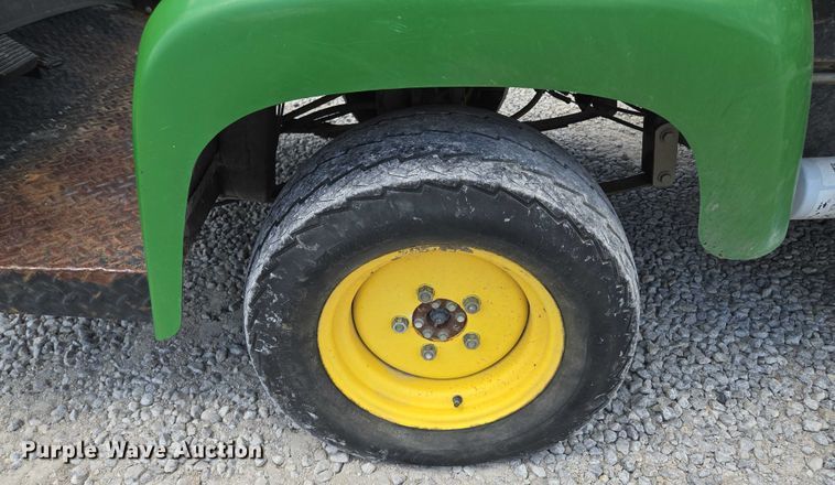 image for item EV1526 1998 John Deere 2030 Pro Gator utility vehicle