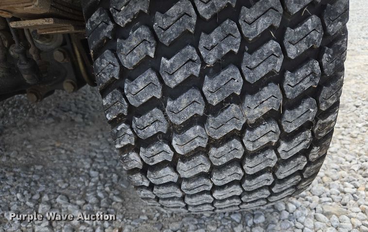 image for item EV1526 1998 John Deere 2030 Pro Gator utility vehicle