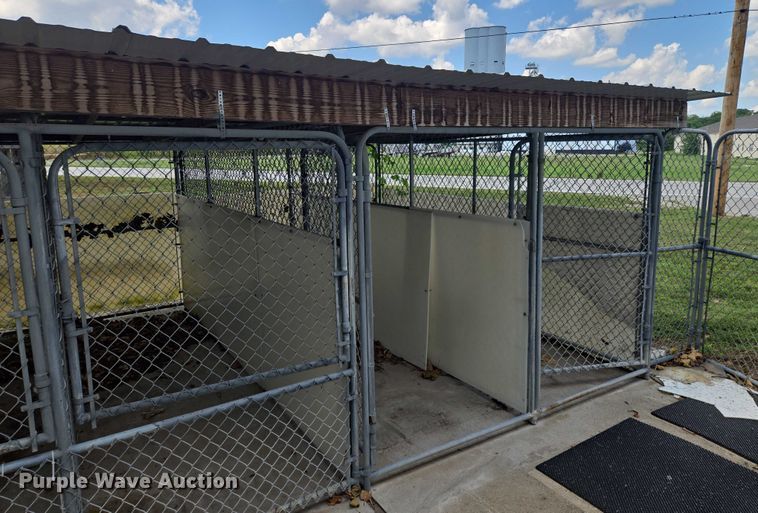 image for item EV1527 Kennel