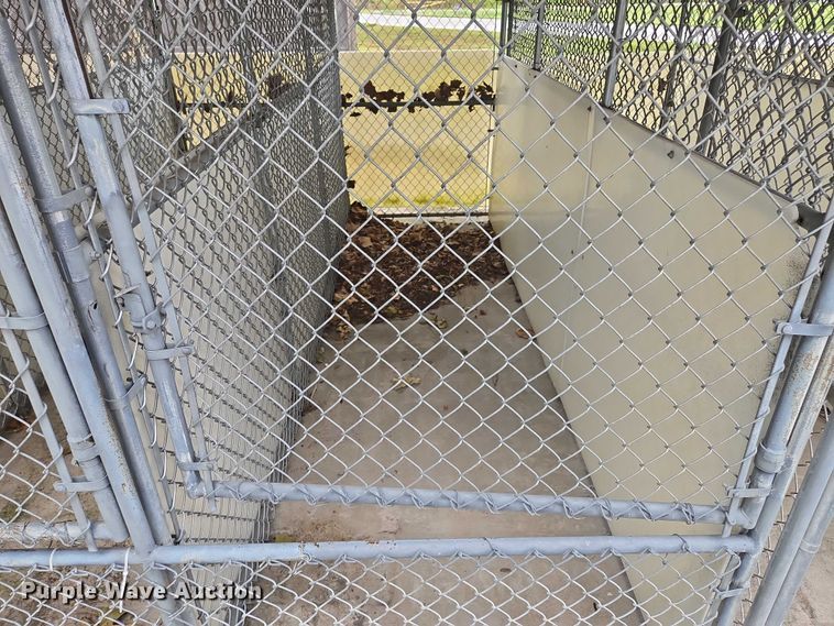 image for item EV1527 Kennel