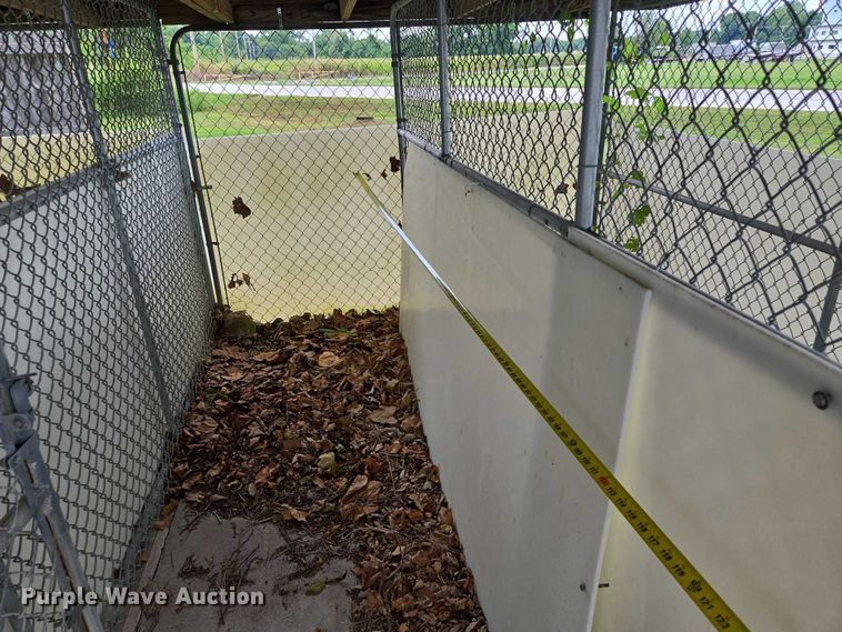 image for item EV1527 Kennel