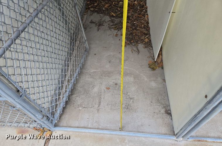 image for item EV1527 Kennel