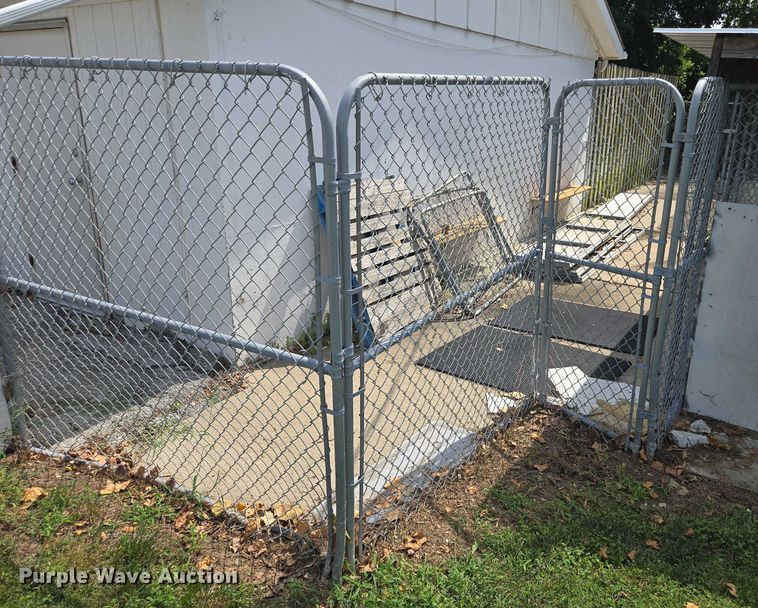 image for item EV1527 Kennel