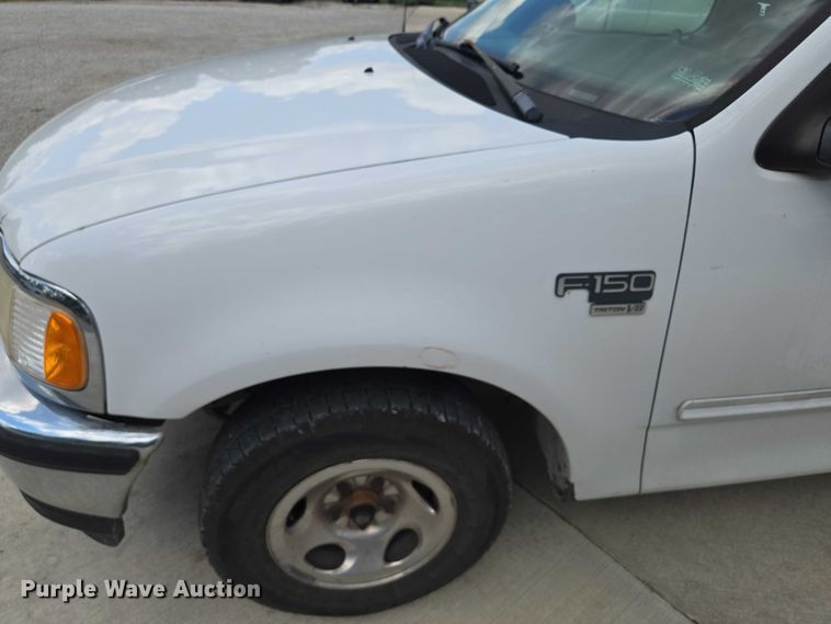 image for item EV1530 1998 Ford F150  pickup truck