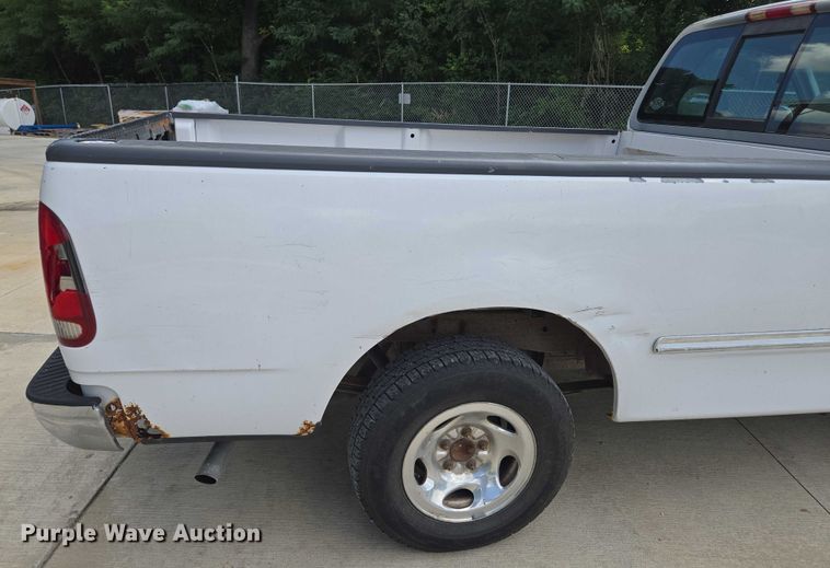 image for item EV1530 1998 Ford F150  pickup truck