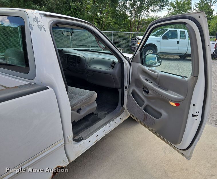 image for item EV1530 1998 Ford F150  pickup truck