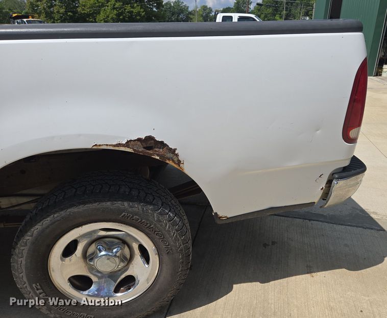 image for item EV1531 2000 Ford F150 pickup truck