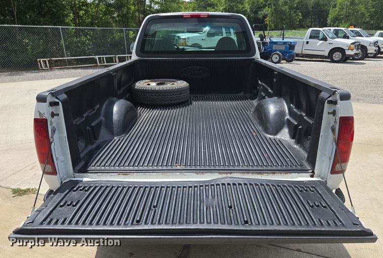 image for item EV1531 2000 Ford F150 pickup truck