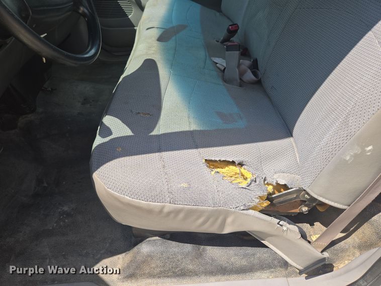 image for item EV1531 2000 Ford F150 pickup truck