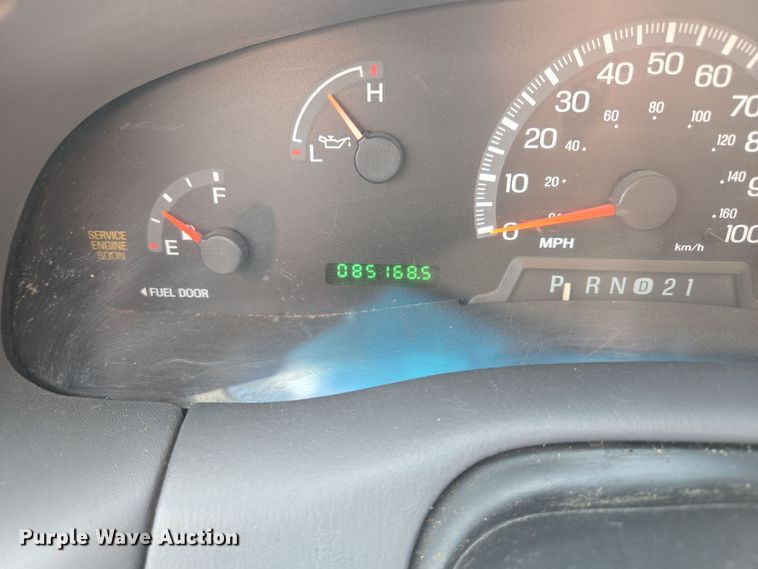 image for item EV1531 2000 Ford F150 pickup truck