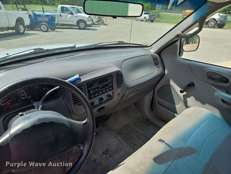 image for item EV1531 2000 Ford F150 pickup truck