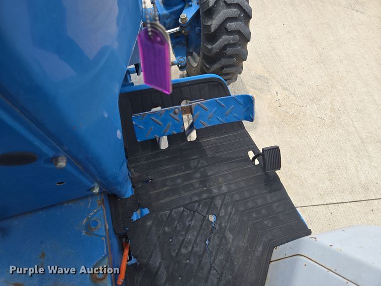 image for item EV1535 1996 New Holland 2120 MFWD tractor