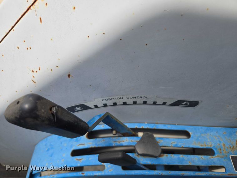 image for item EV1535 1996 New Holland 2120 MFWD tractor