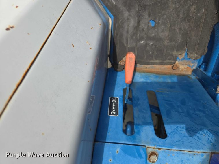 image for item EV1535 1996 New Holland 2120 MFWD tractor