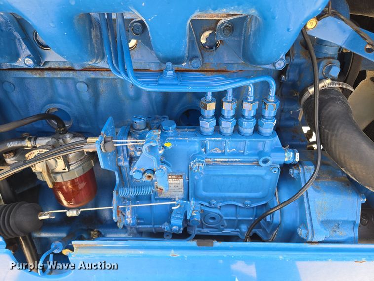 image for item EV1535 1996 New Holland 2120 MFWD tractor