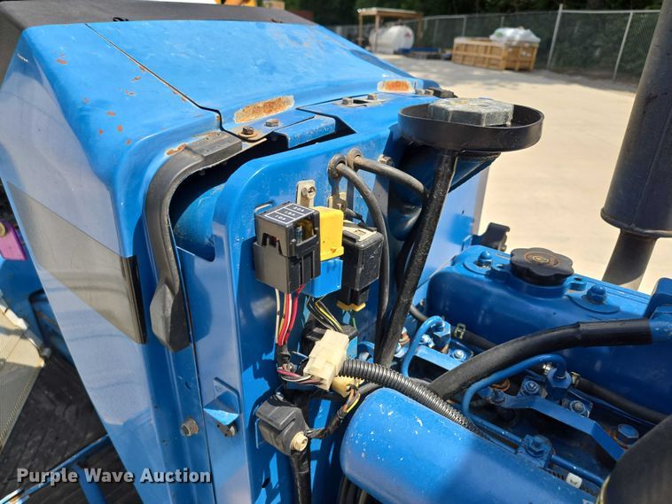 image for item EV1535 1996 New Holland 2120 MFWD tractor