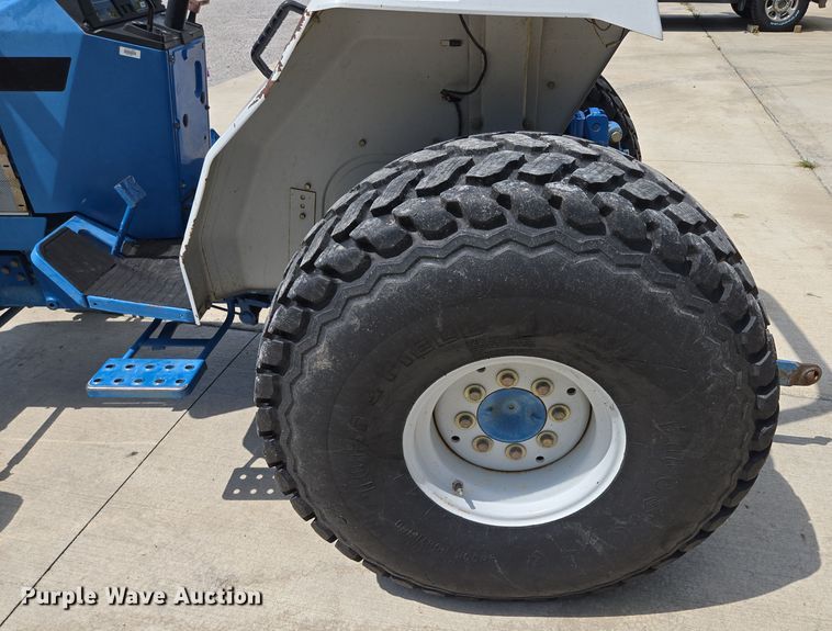 image for item EV1535 1996 New Holland 2120 MFWD tractor