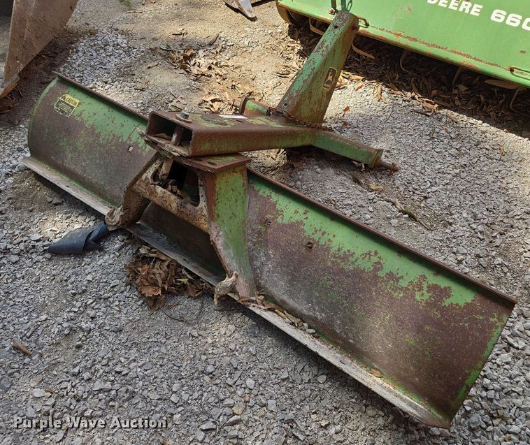 image for item EV1538 John Deere blade